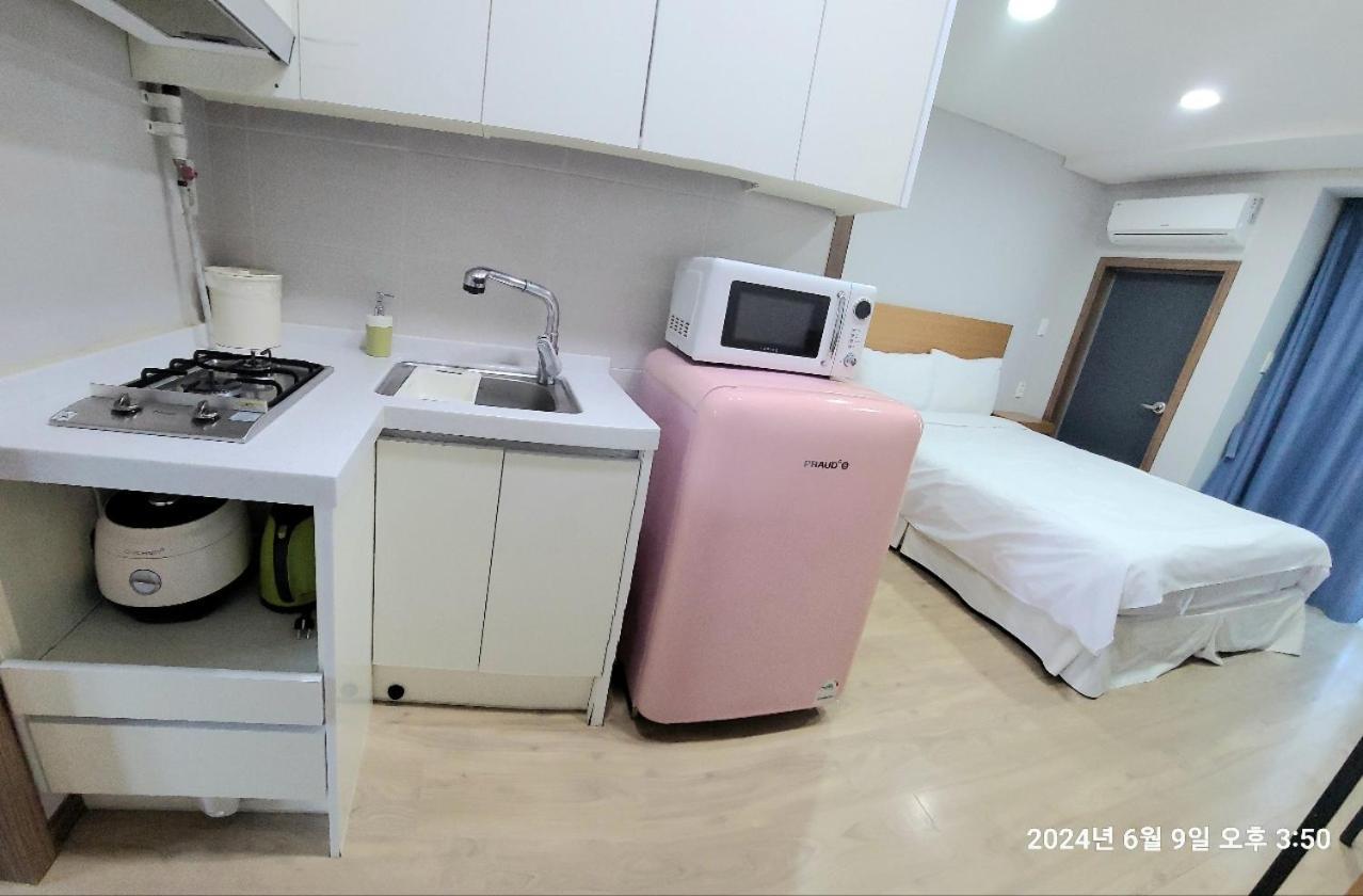 W Ocean Pension Szogüpho Kültér fotó