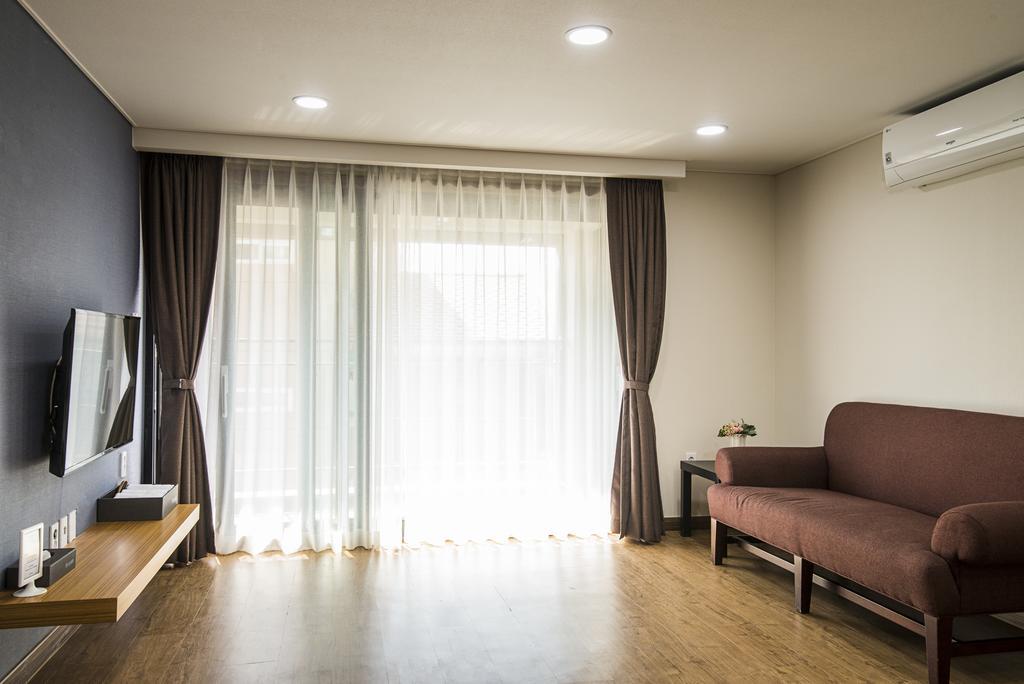 W Ocean Pension Szogüpho Kültér fotó